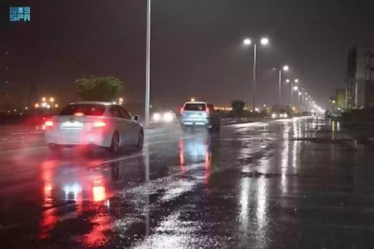 برد ومطر يهدد استقرار الأوضاع في السعودية 